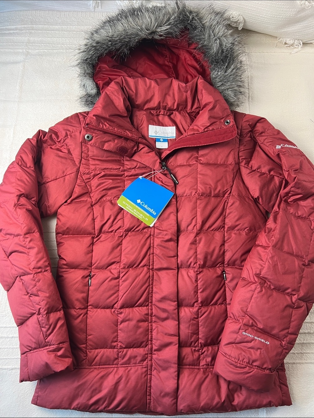 Columbia Mercury Maven Red Puffer Jacket with Faux-Fur Hood Trim